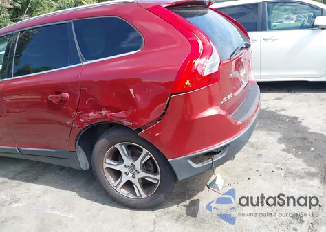 2013 Volvo Xc60 T6 z USA, uszkodzony, nr VIN YV4902DZ5D2465120